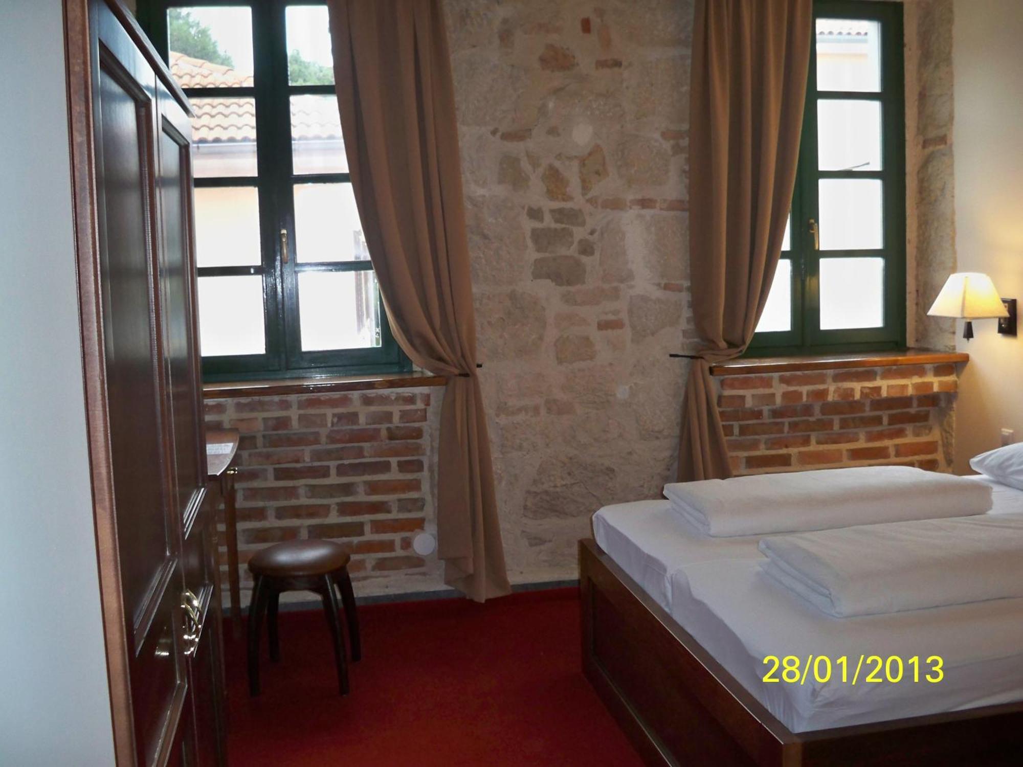 Hotel Carpymore Biograd Na Moru Esterno foto