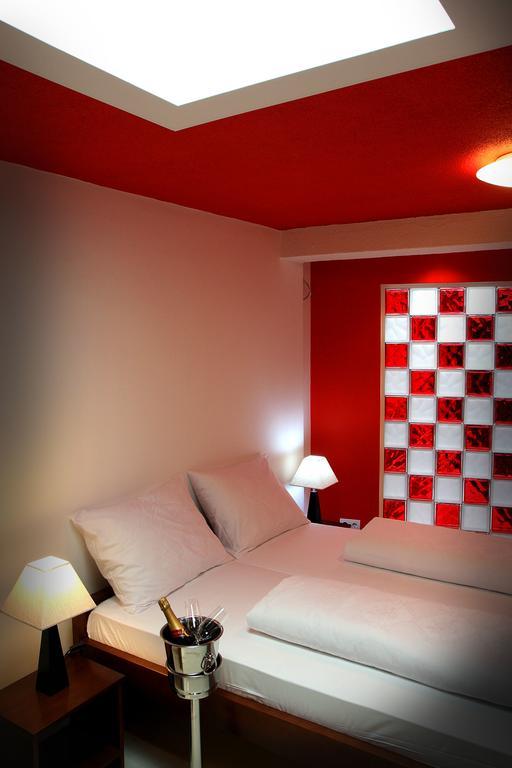 Hotel Carpymore Biograd Na Moru Esterno foto